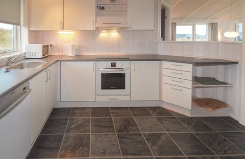 Hirtshals House | Family-Friendly 3 Bedroom Retreat with Oceanfront Views