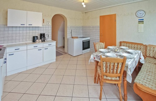 Ummanz House | Top-Rated 3 Bedroom Accommodation in Lüßvitz with Spa