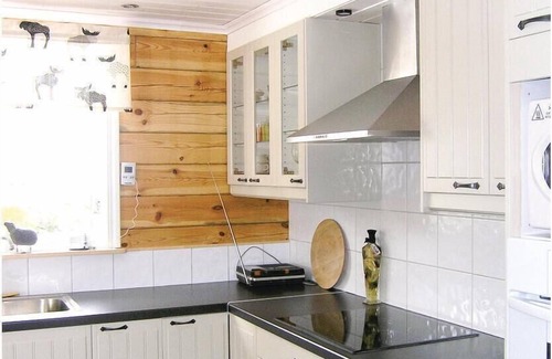 Savsjo Municipality House | Cozy Log Cabin Retreat Near Sävsjö with Lake View