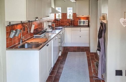Jonstorp House | Historic Oceanfront Home with Scenic Views and Cozy Amenities