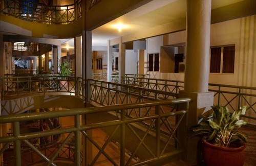 Kuala Teriang Apartment | Beachfront Family Retreat with Pool and Ocean Views