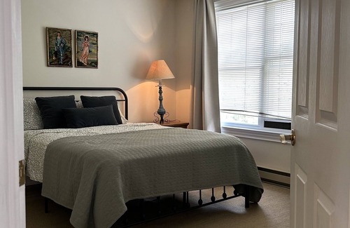 Lac-Brome House | Elegant 3-Bedroom Condo with Pool and Lake Access