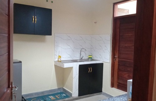 Dar es Salaam Condo | 3-bedroom condo in delightful Dar es Salaam with AC, WiFi
