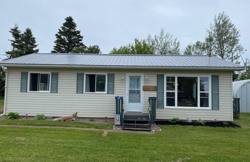 Chelton Cottage | Stunning 3-Bedroom Cottage near Chelton Beach, PEI