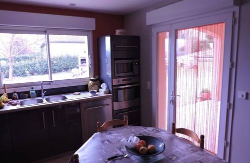 Lunan House | Charming 3 Bedroom Country House with Pool & Fenced Park