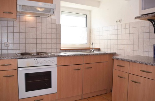 Trierweiler Apartment | Elegant 3 Bedroom Retreat in Trierweiler with Spa & Breakfast