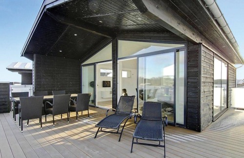 Nordstrand House | Relaxing 3 Bedroom Retreat with Oceanfront Views in Frederikshavn