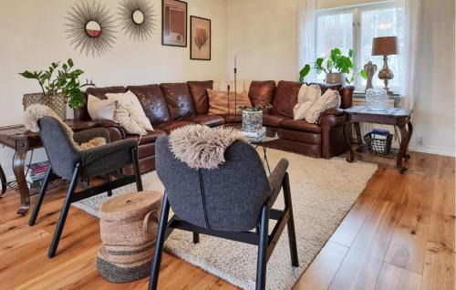 Alingsas House | 3 Bedroom Cozy Home In Alingsås