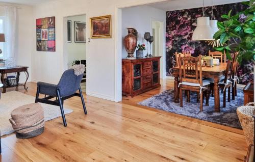 Alingsas House | 3 Bedroom Cozy Home In Alingsås