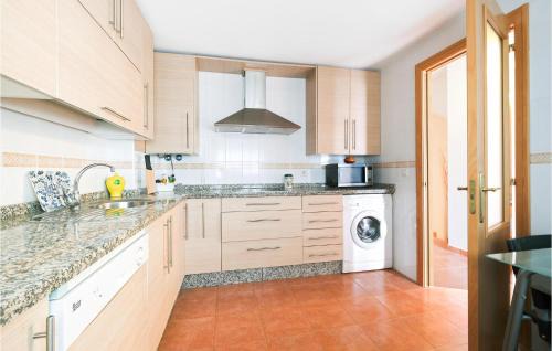 La Algaba House | Family-Friendly 3 Bedroom Home in La Algaba - 8.5/10 Rated