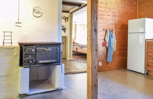 Jamshog House | Family-Friendly 3 Bedroom Retreat with Lake View in Jämshög