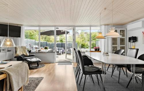 Sønder Nissum House | Charming Home in Ulfborg with Panoramic Views & Pet-Friendly