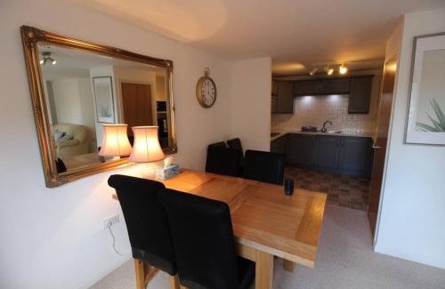 Atlantic Wharf House | Family-Friendly 3 Bedroom Flat Near Bay and City Center