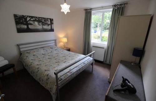 Atlantic Wharf House | Family-Friendly 3 Bedroom Flat Near Bay and City Center