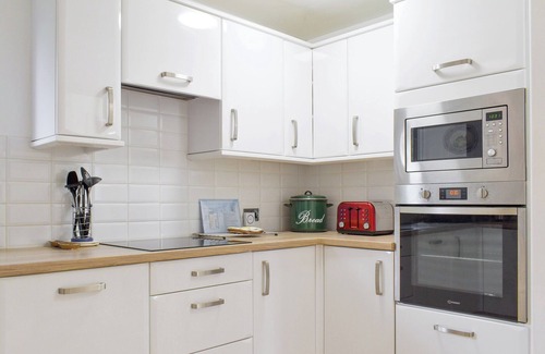Bowness-on-Windermere Cottage | Ideal 3-Bedroom Retreat in Bowness-on-Windermere