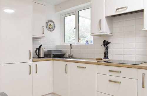 Bowness-on-Windermere Cottage | Ideal 3-Bedroom Retreat in Bowness-on-Windermere