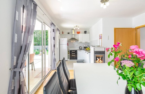 Marceljani House | Ideal 3 Bedroom Retreat in Labin with Private Pool & Spa