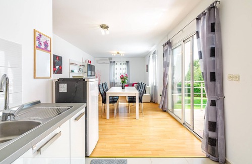 Marceljani House | Ideal 3 Bedroom Retreat in Labin with Private Pool & Spa