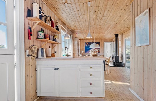 Rindby Strand House | Comfortable 3-Bedroom Stay in Scenic Fanø with Ocean View