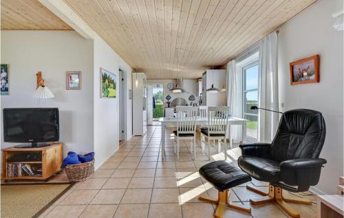 Østerskov House | Cozy Home in Humble with Kitchen and Family-Friendly Vibes
