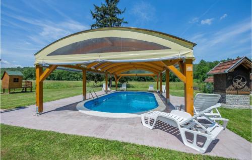 Cacinci House | Cozy Pet-Friendly Retreat in Cacinci with Kitchen