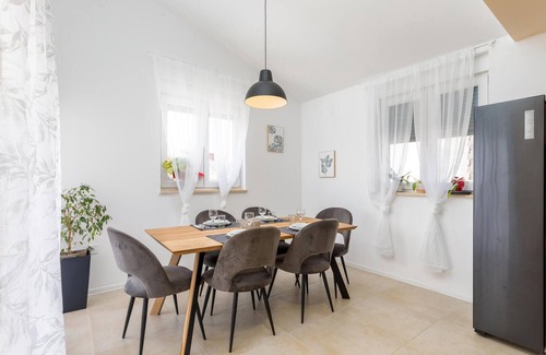 Skatari House | 3 bedroom gorgeous home in Pula