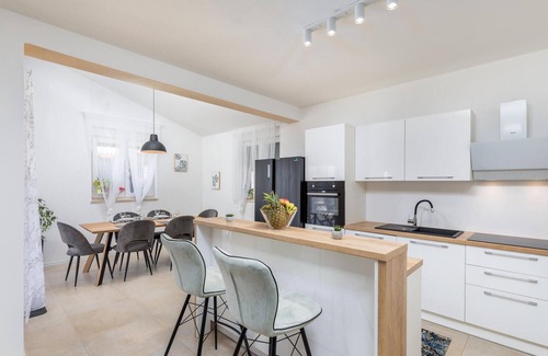 Skatari House | 3 bedroom gorgeous home in Pula
