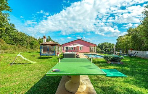 Marceljani House | Inviting 3 Bedroom Home with Pool and Hot Tub in Labin
