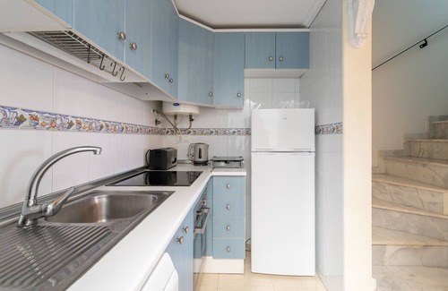 Puerto Marino Villa | Relaxing 3 Bedroom Holiday Villa Benani with Pool & Wi-Fi