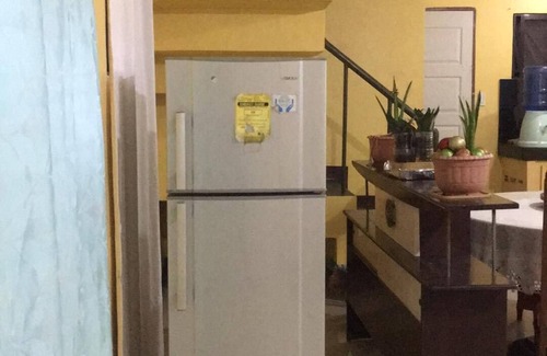 Butuan House | Elegant 3 Bedroom Retreat Near Malls & City, Pet-Friendly!