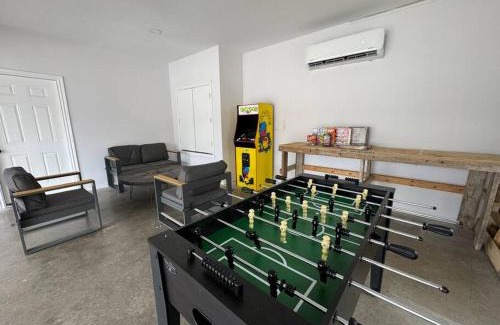 Granbury Apartment | 3 Bedroom House 5 Min Walk to Square