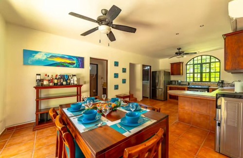 Esterillos House | Elegant 3-Bedroom House with Pool Near the Beach