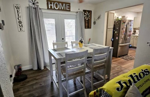 Amistad National Recreational Area House | 3-bedroom house in Delightful Del Rio, Texas with WiFi , AC. Come take a look.
