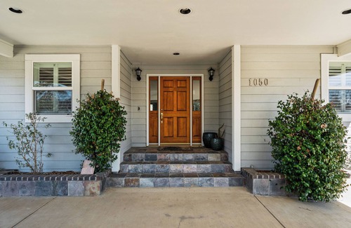 North Lakeport House | 3-bedroom house in fabulous Lakeport with WiFi, AC. Relax and unwind