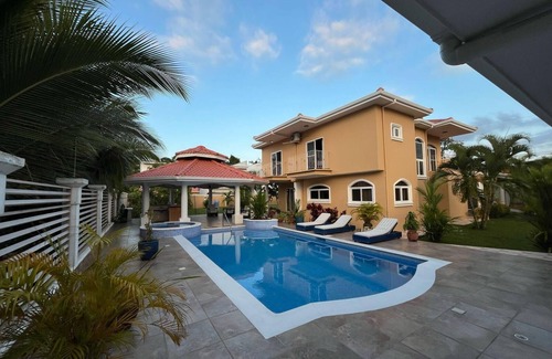 Puerto Cortes House | 3-bedroom house in lovely Cieneguita with AC, WiFi, Private Pool, Fenced Yard