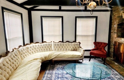 Dix Hills House | 3-bedroom house in peaceful Dix Hills with WiFi, AC. Enjoy tranquility