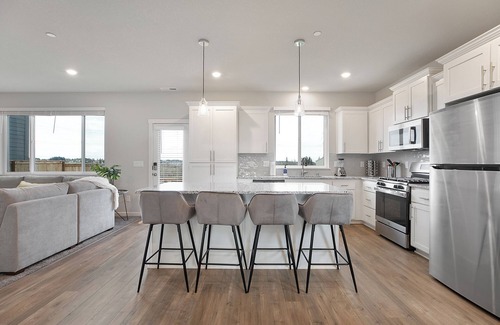 Carver House | 3-bedroom house in welcoming Camas with WiFi, AC