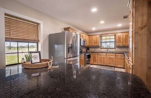 Bryan House | Family-Friendly 3 Bedroom House with Outdoor Entertainment