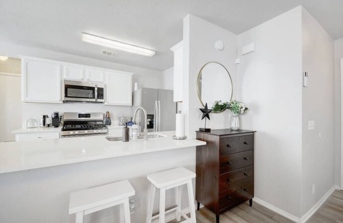 Austin House | Ideal 3 Bedroom House with Tesla Charger and Family Amenities