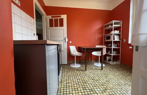 Ludwigsburg Apartment | Beautiful 3 Bedroom Jugendstilwohnung by the Castle