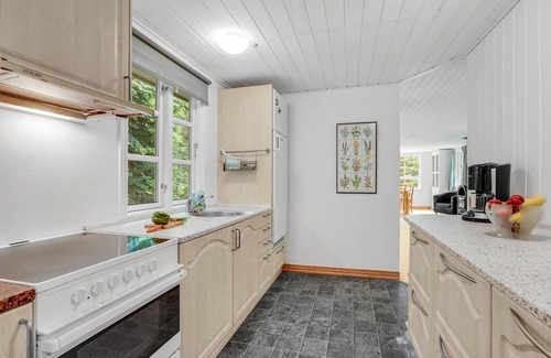 Aalborg Municipality House | Cozy Cottage Retreat with Spa & Pet-Friendly Amenities