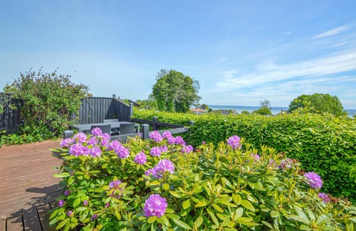 Bjert House | Ideal 3 Bedroom Retreat in Bjert with Ocean Views