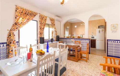 Olivares House | Family-Friendly 3 Bedroom Retreat with Pool in Olivares