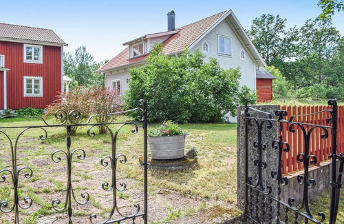Orrefors House | Top-Rated 3 Bedroom Retreat in Orrefors with Lake View