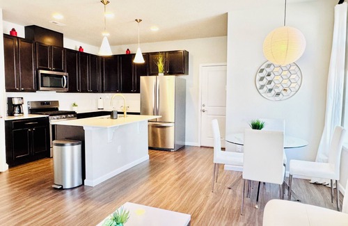 Arvada House | 3- Bedroom Luxury Home in Arvada