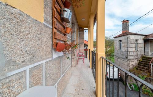 Arnoia Apartment | Inviting 3 Bedroom Apartment Ideal for Family Getaways