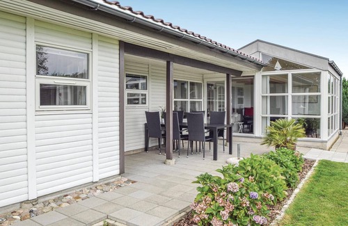 Juelsminde House | 3-Bedroom Oceanfront Retreat in Charming Juelsminde