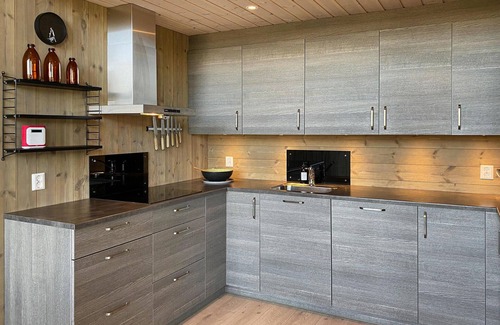 Bjorli House | Modern Family Retreat with Countryside Views and Pet-Friendly Amenities