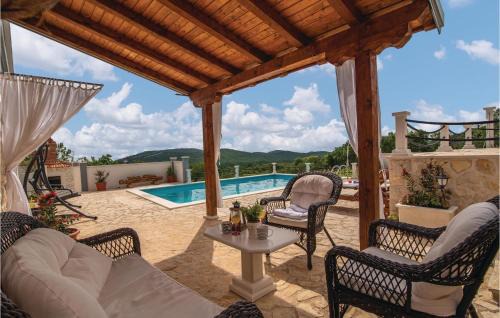 Marina House | Inviting Home in Blizina Gornja with Pool & Family Fun