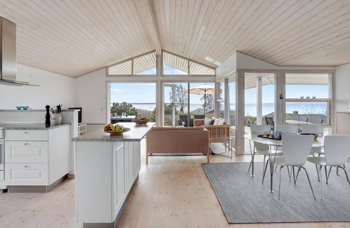 Bøjden House | Experience a Family Getaway in Fåborg with Ocean Views
